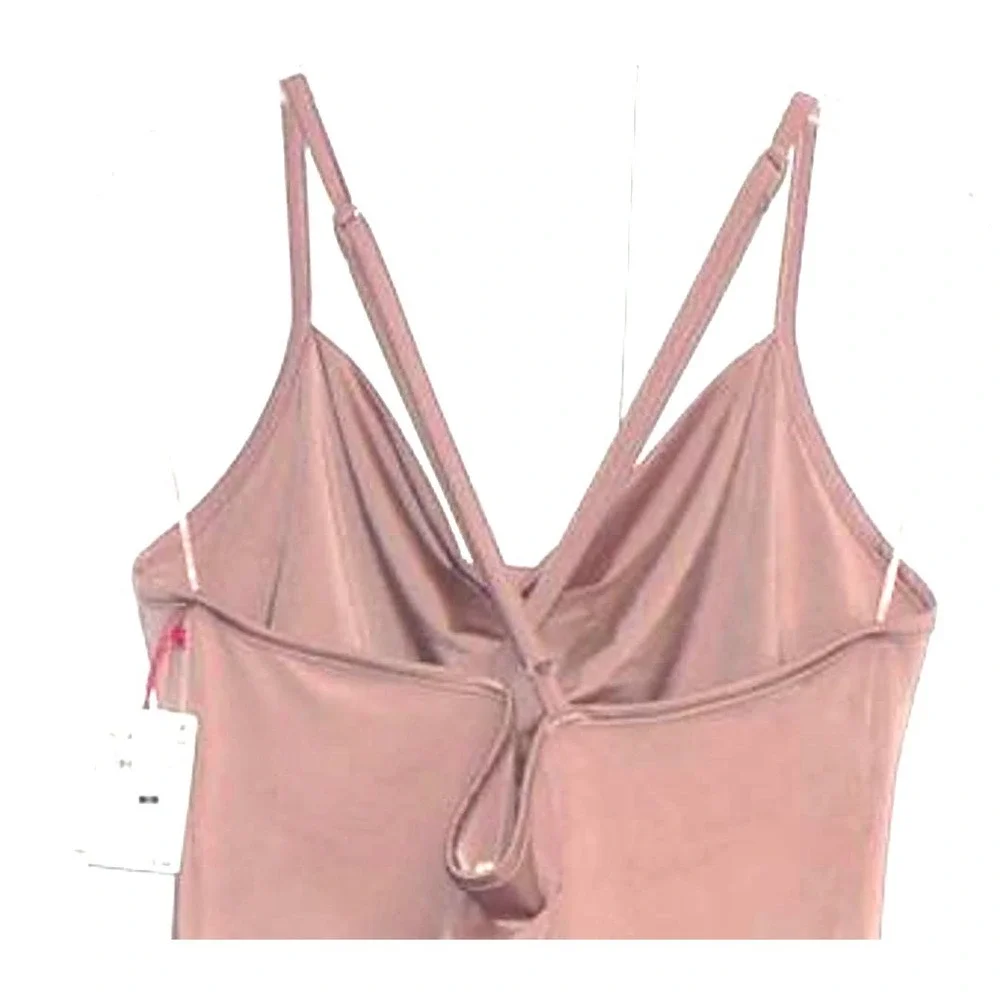 Open Edit cowl neckline